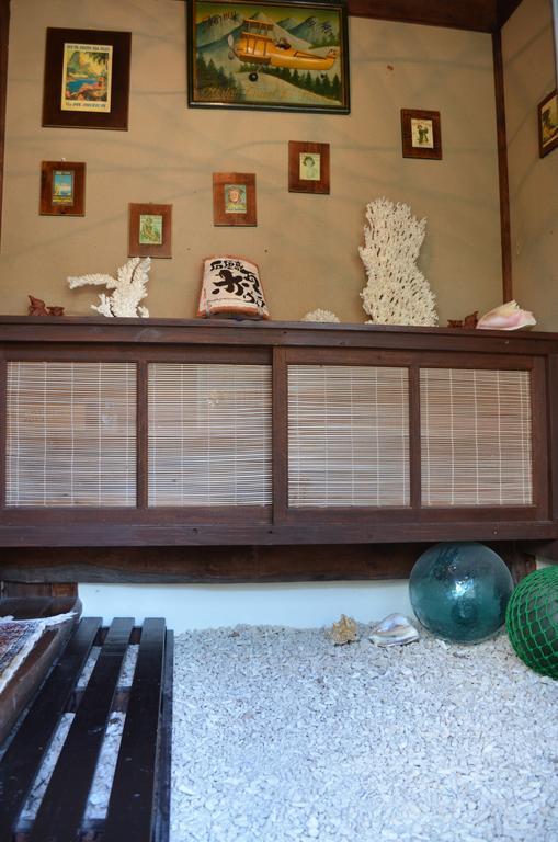 Ishigakijima Akagawara Villa Ishigaki  Rum bild